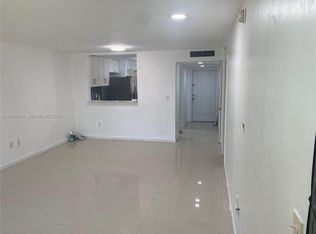 1550 NE 191st St APT 309, Miami, FL 33179