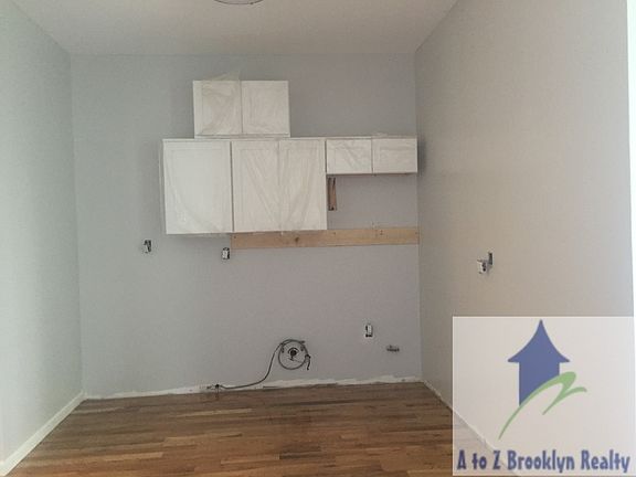 3rd image of 936 Marcy Ave #2