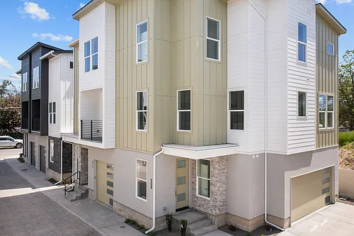 509 E Violets Cove Ln Photo 1