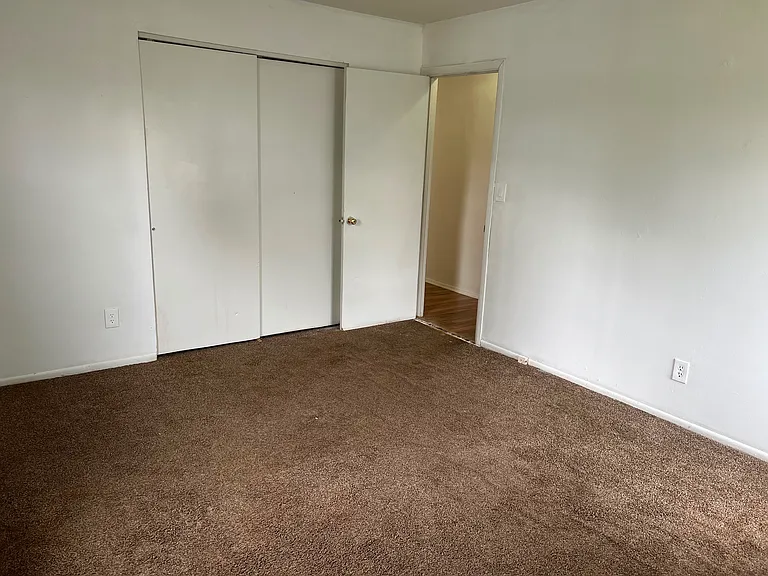 16 W Barnegat Ave — Photo 8