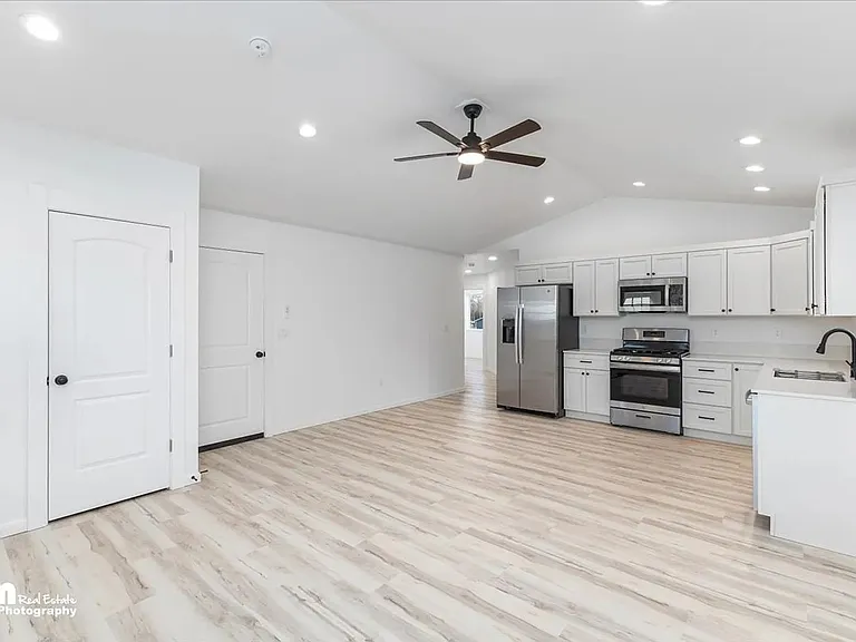 6760 W Queen Anne Ave #3 — Photo 10