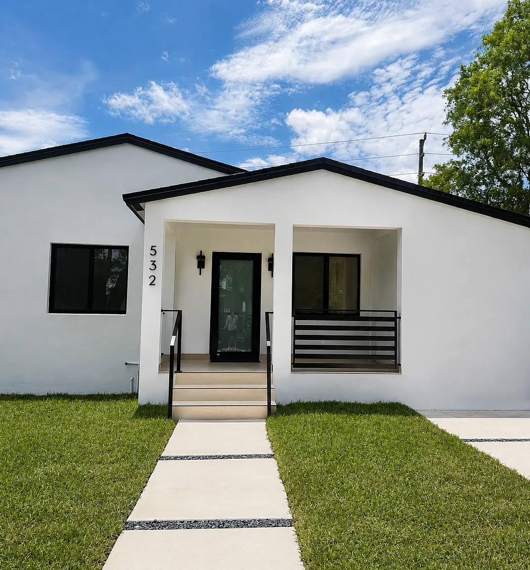 4 bed, 1318 sqft, $5,250 — Photo 1