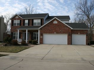13 Wolfe Creek Ct, Glen Carbon, IL 62034