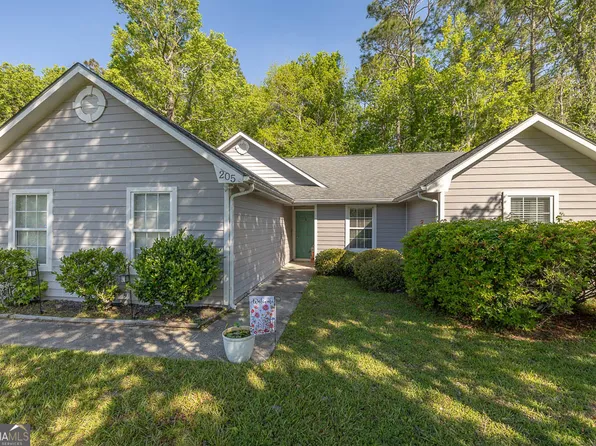 205 Millcreek Dr, Saint Marys, GA 31558