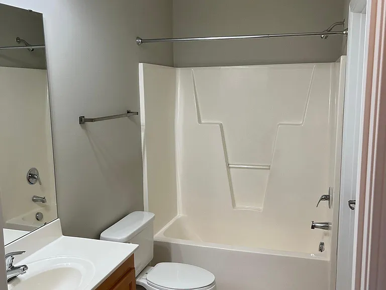 6815 Hanesbrook Cir #302 — Photo 20