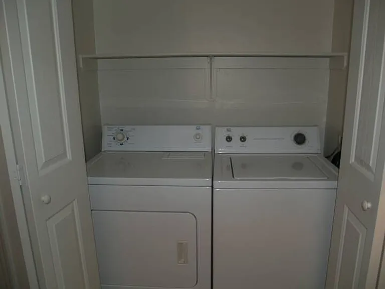336-2 E Limberlost Dr — Photo 11