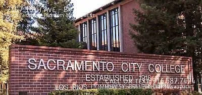 Walking distance to Sacramento City College — Photo 1