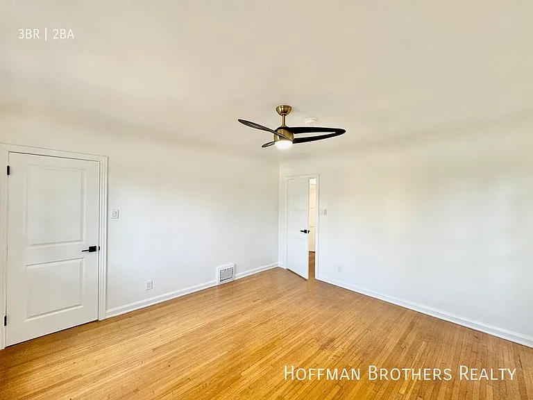 302 N Mansfield Ave #A — Photo 19