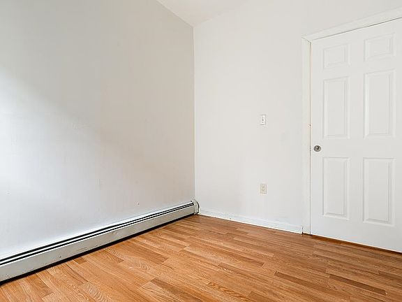 3rd image of 268 Bergen Ave