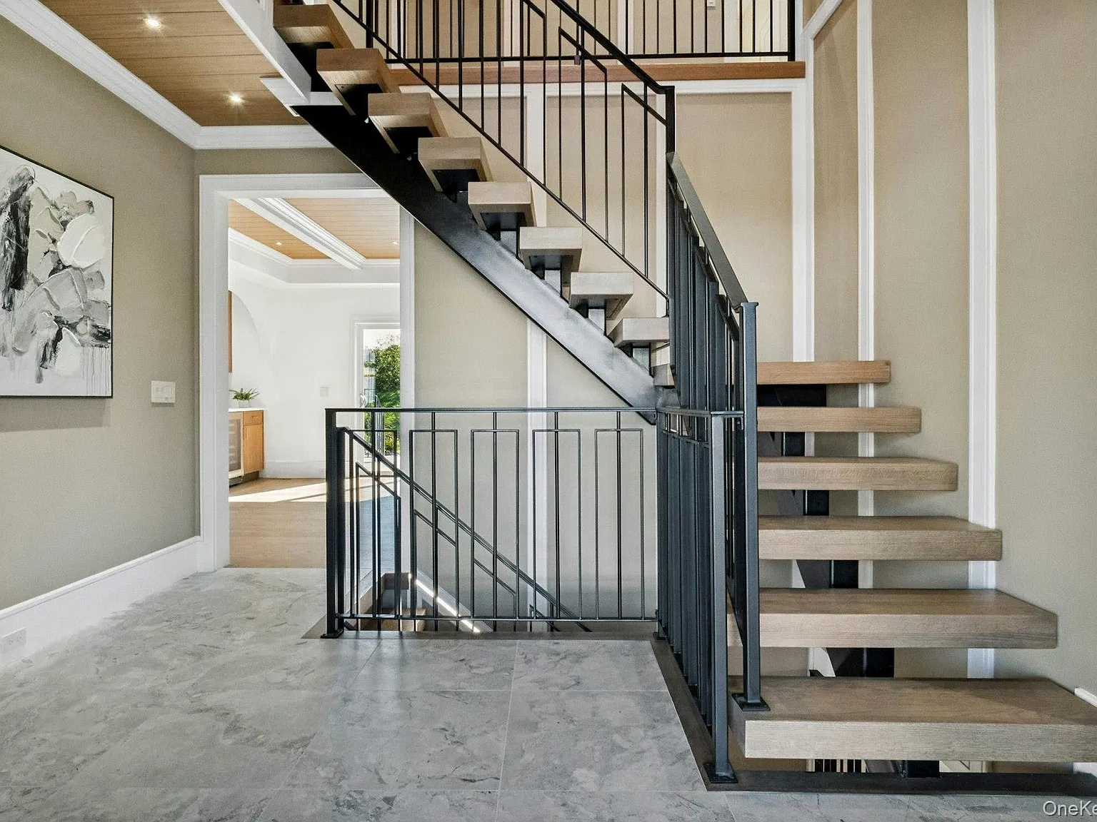 4 bed, 5.0 bath, 3360 sqft, $7,500 — Photo 4