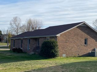 112 Lynx Dr, Clarksville, TN 37042