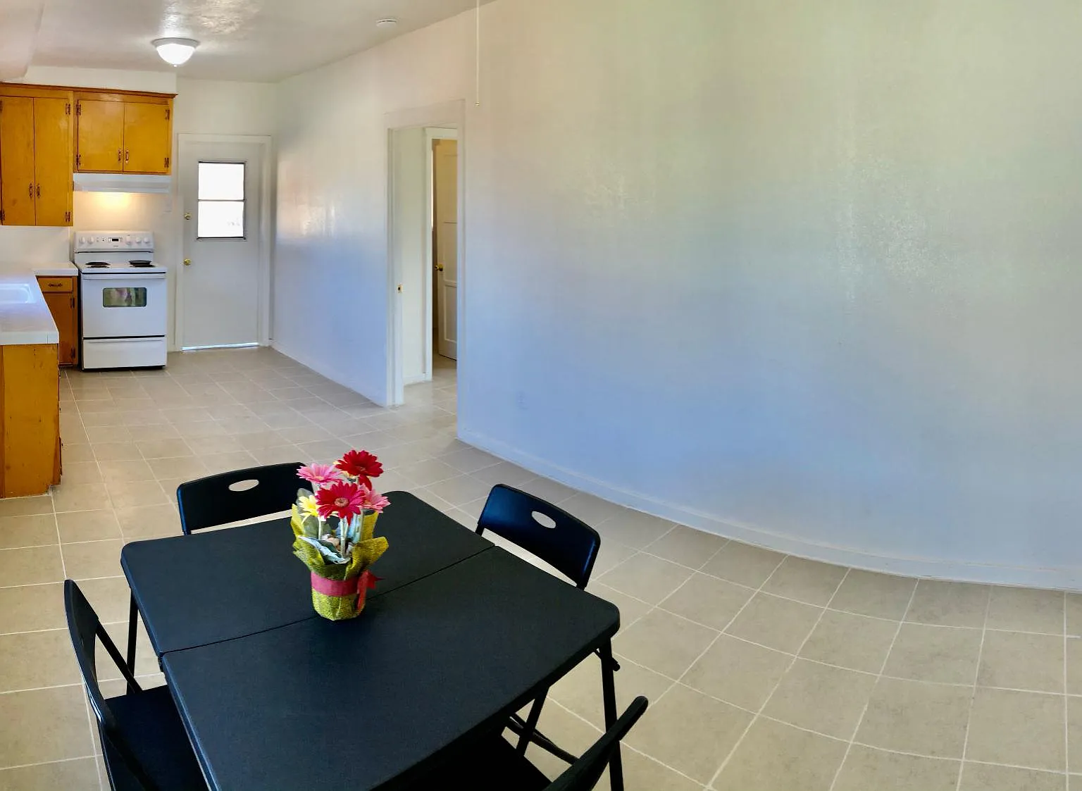1 bed, 800 sqft, $1,699 — Photo 4
