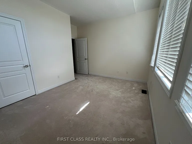 27 William Berczy Blvd — Photo 24