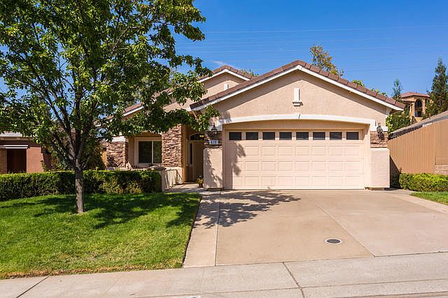1st image of 615 Hillswick Cir