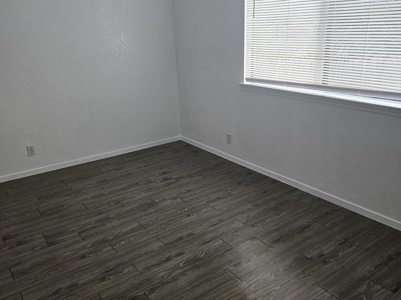 2 bed, 875 sqft, $1,650 — Photo 2