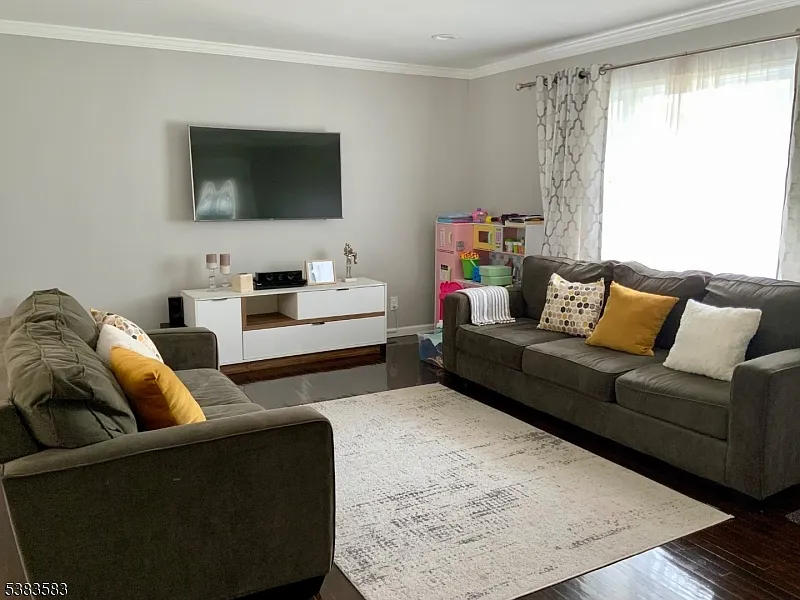 3 bed, 3.0 bath, $3,999 — Photo 2