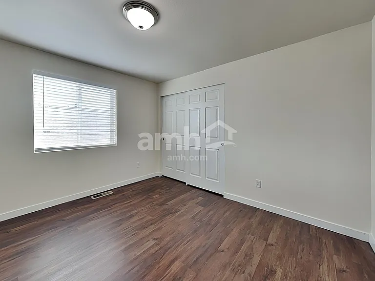 16627 Greenleaf Ave SE — Photo 14