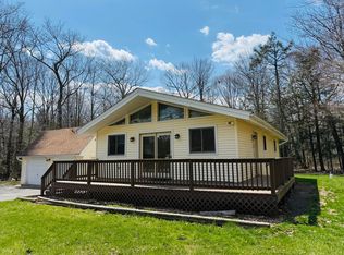 2015 Minqua Trl, Tobyhanna, PA