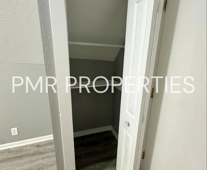2714 Delaware St — Photo 9