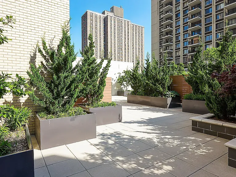 100 W 93rd St #5K — Photo 9