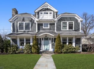 33 Parkview Ter, Summit, NJ 07901