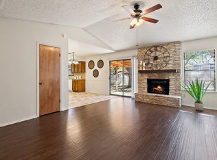 1407 Wayne Dr, Round Rock, TX 78664