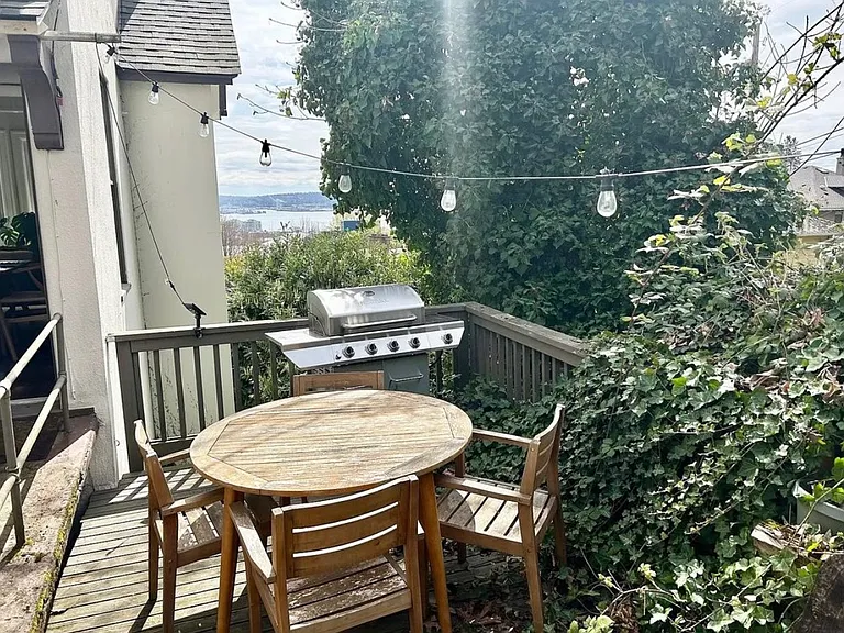 209 Highland Dr #A — Photo 3