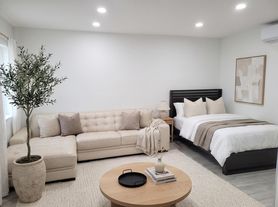 7975 Crespi Blvd, Miami Beach, FL