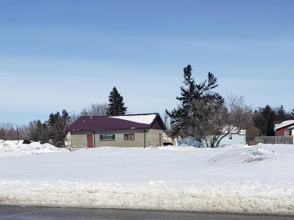 8th Thief River Fls, Thief River Falls, MN 56701