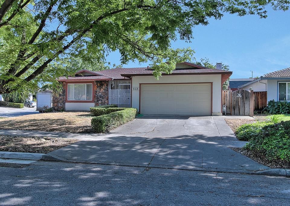 1st image of 648 Jefferson Ct