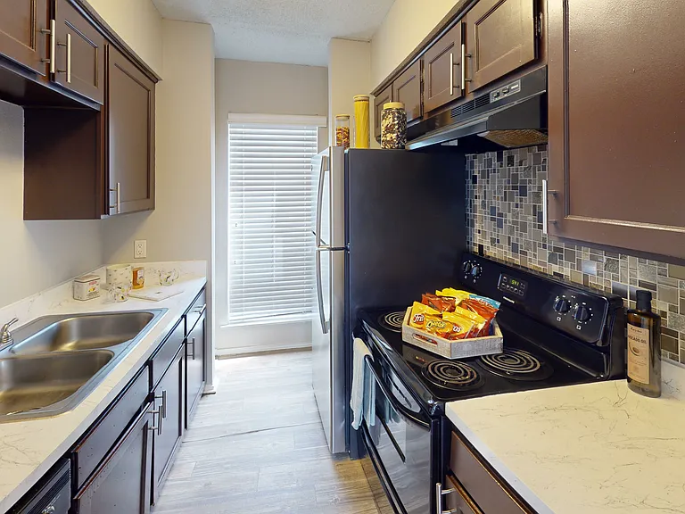 Villas at Lake Arlington — Photo 10