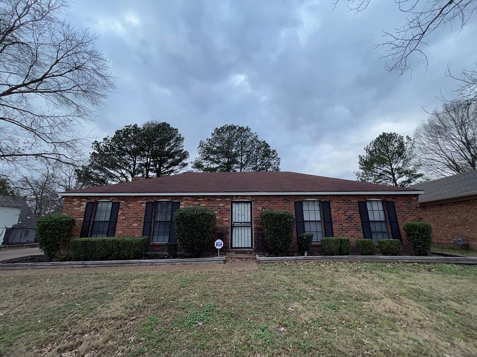 1st image of 4177 Old Village Ln