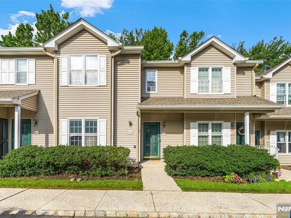 20 Mulford Ct #C0025, Roseland, NJ 07068