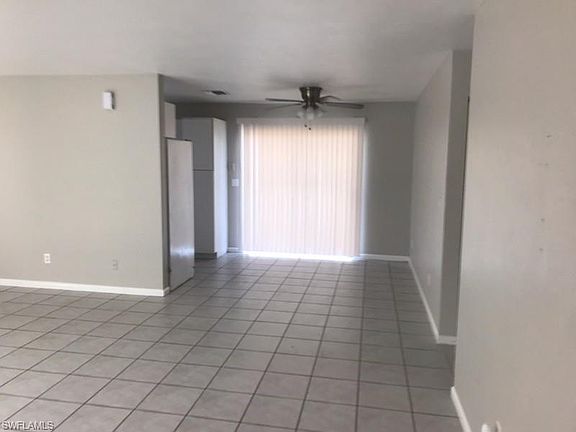 5th image of 421 NE 12th Ct