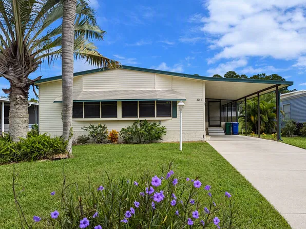 2064 E Lakeview Dr #2064, Sebastian, FL 32958