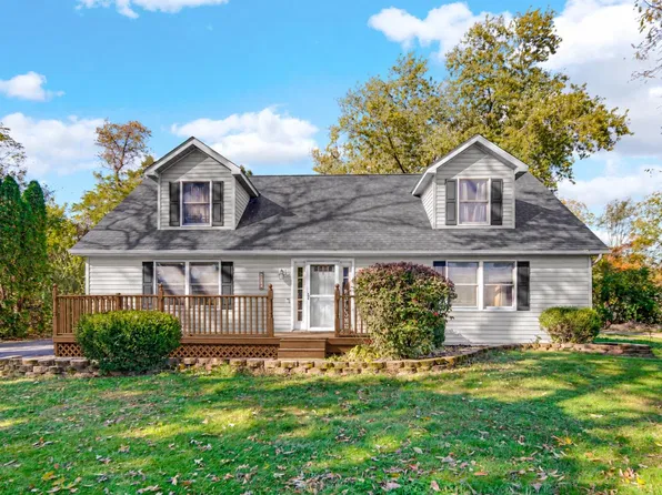 902 S Lake Park Ave, Hobart, IN 46342