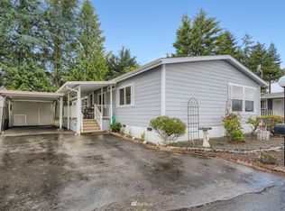 816 Mountain Villa Dr, Enumclaw, WA 98022