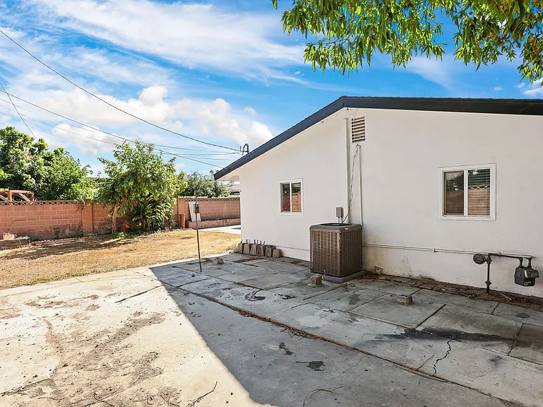 13502 Jackson St — Photo 12
