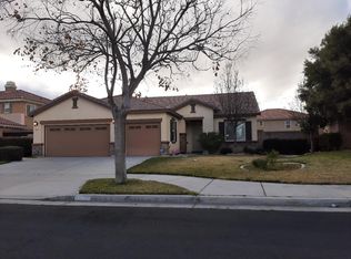 957 Saltbush Ln, Hemet, CA 92545