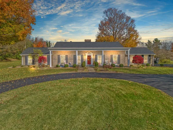 107 Meadow View Dr, Mount Sterling, KY 40353