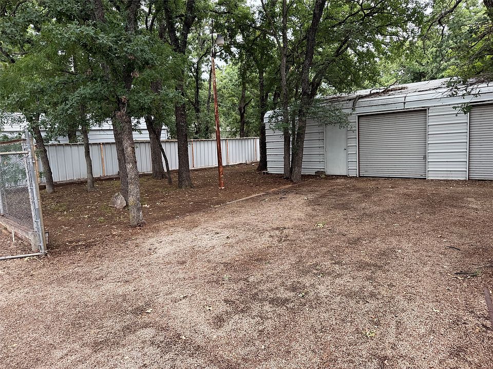 1st image of 2141 Redbud Dr