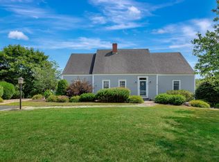 28 Pleasant St, Newcastle, ME 04553