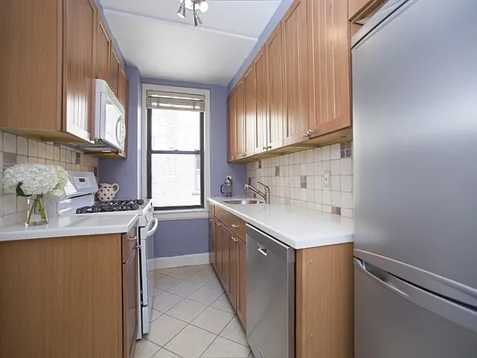 Sold by Sotheby's International Realty | media 4
