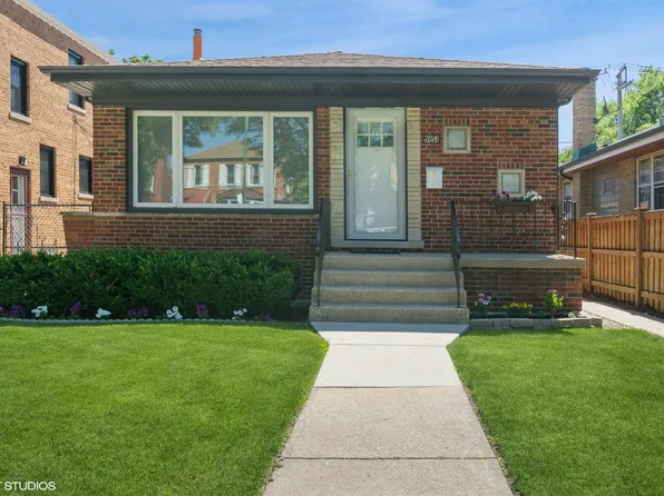 9851 S Oakley Ave, Chicago, IL 60643