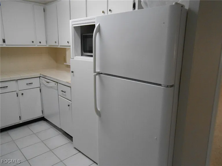 241 Thistle Ct — Photo 12