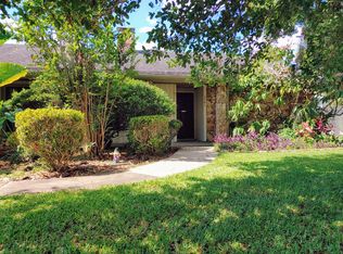 1701 Pine St, Valrico, FL 33594
