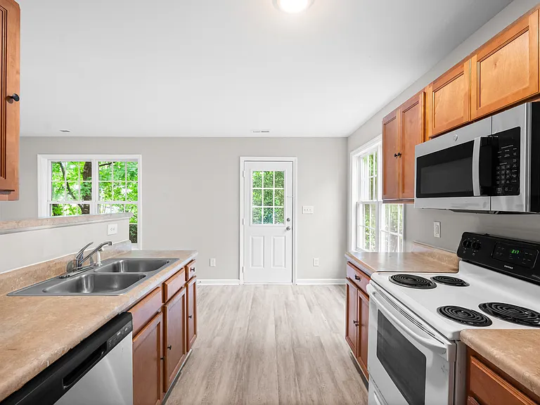 3520 Herndon Oaks Way — Photo 13