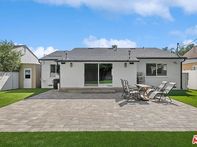 12849 Tiara St — Photo 37