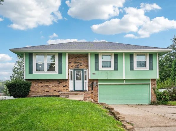 4503 68th St, Urbandale, IA 50322