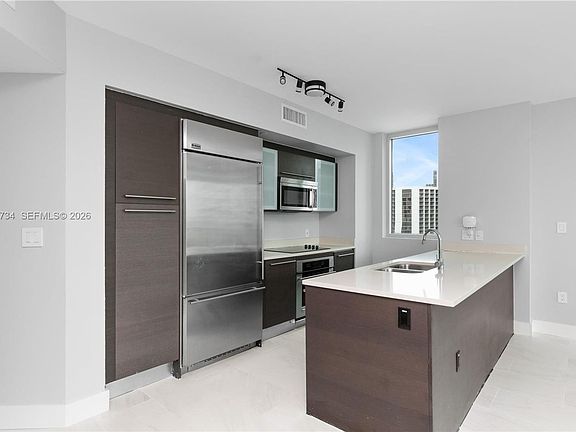 2nd image of 500 Brickell Ave APT 1801